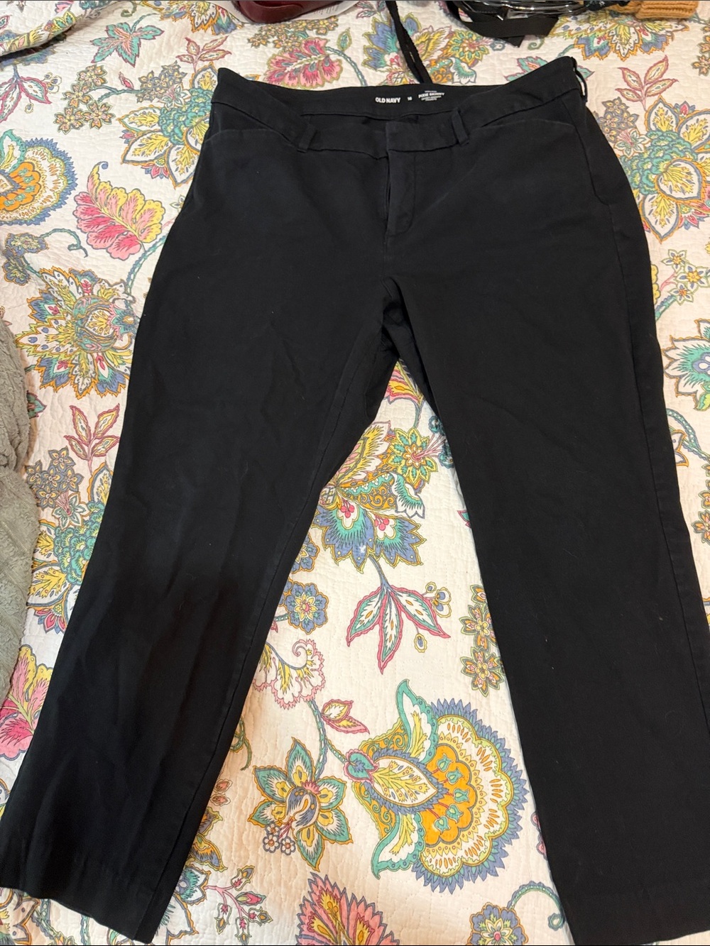 Old Navy Black Cropped Women's Pants